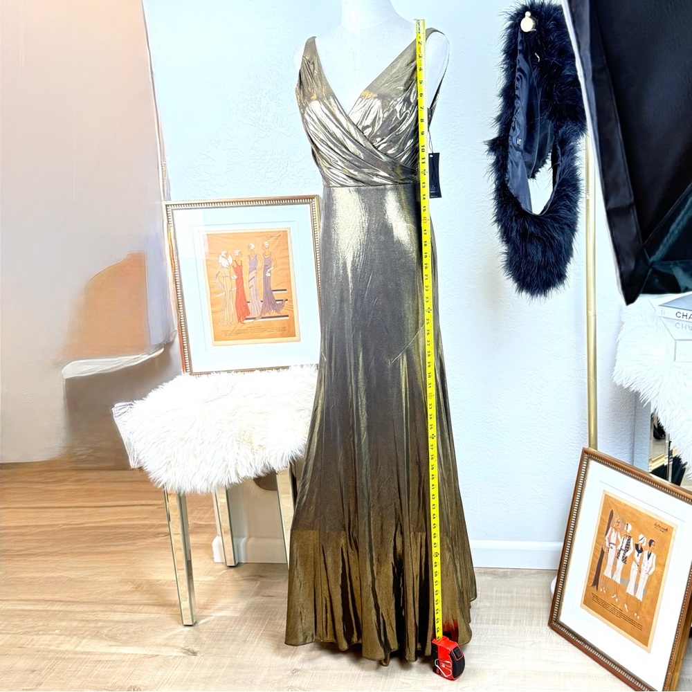 NWT Aidan Mattox Gold‎ Metallic Foiled V-Neck Evening Gown 2 Lame Glam Luxury - Picture 9 of 16